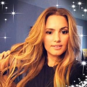 Meet your Posher, Ivette